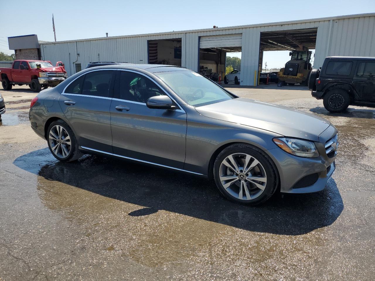 2018 Mercedes-Benz C 300 - Image 4