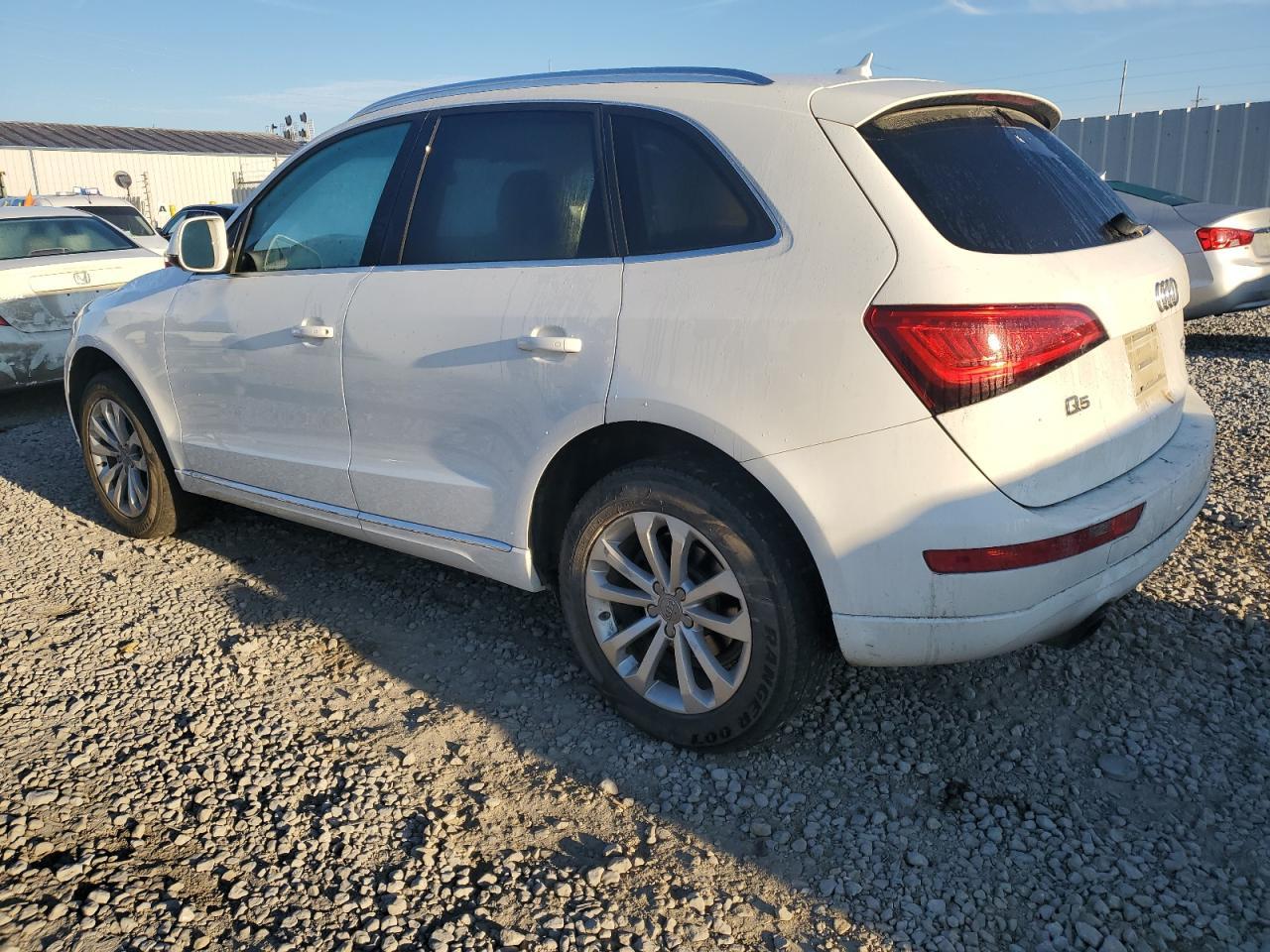 2014 Audi Q5 Premium - Image 2