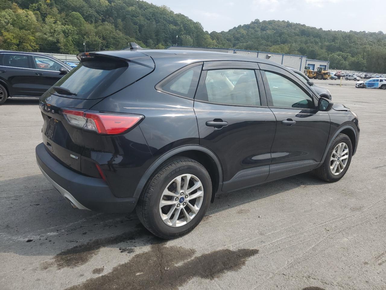 2020 Ford Escape S - Image 3