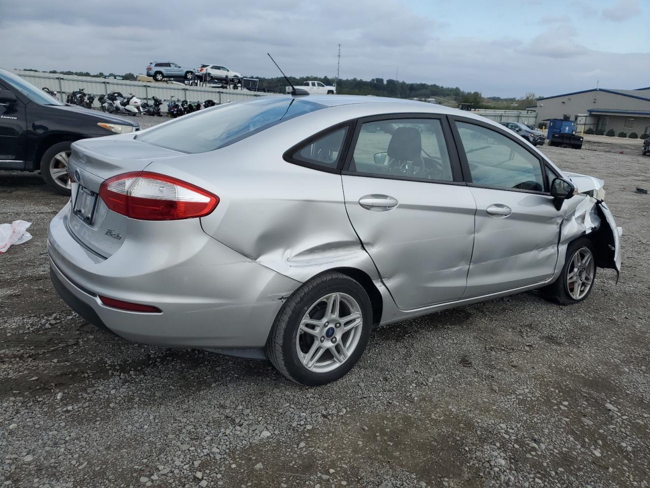 2019 Ford Fiesta Se - Фото 3