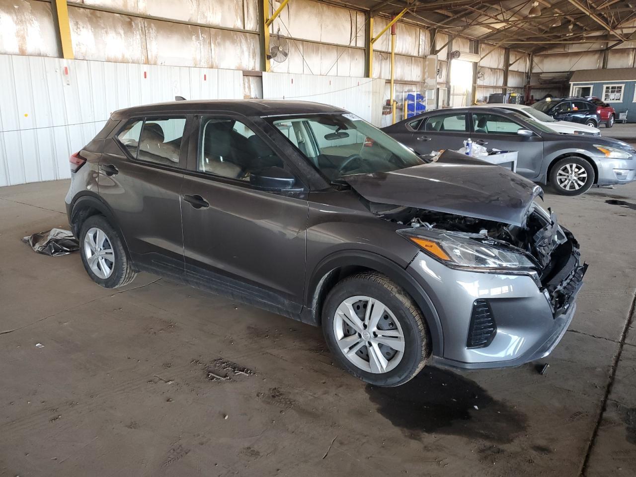 2024 Nissan Kicks S - Image 4