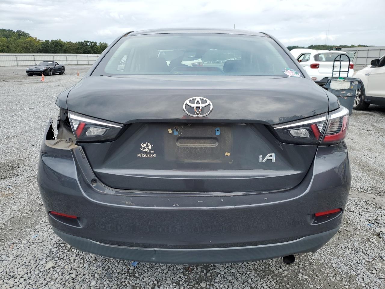 2018 Toyota Yaris Ia - Image 6