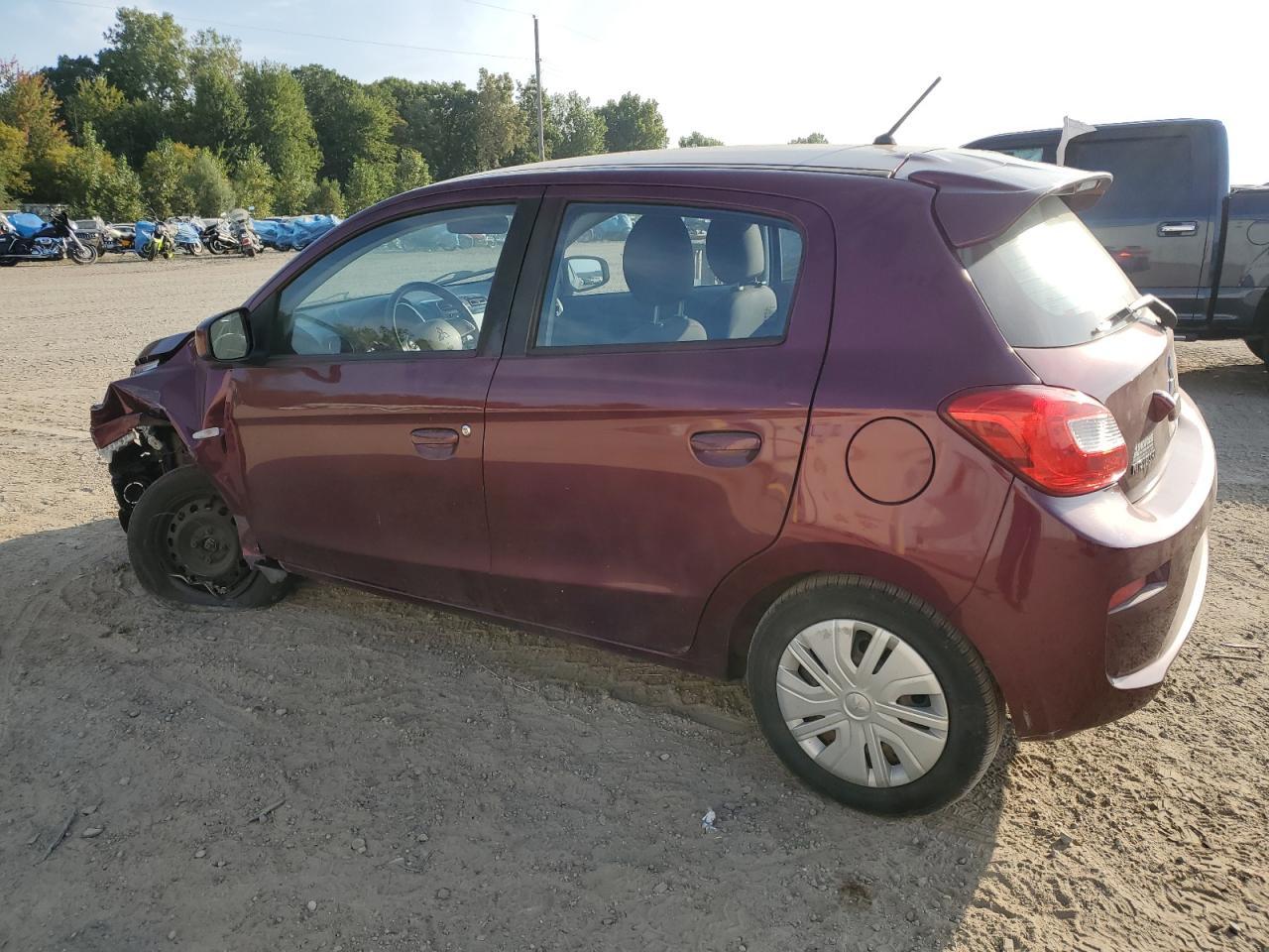 2018 Mitsubishi Mirage Es - Image 2