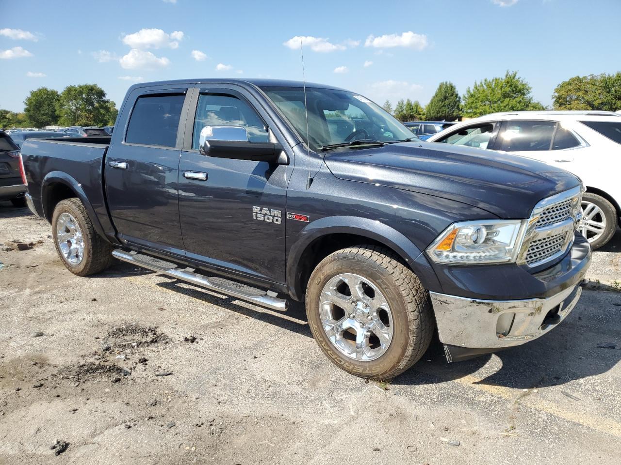 2014 Ram 1500 Laramie - Image 4