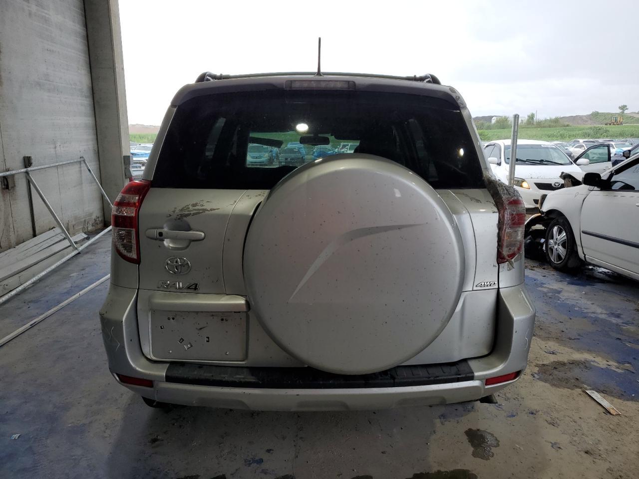 2012 Toyota Rav4 Limited - Image 6