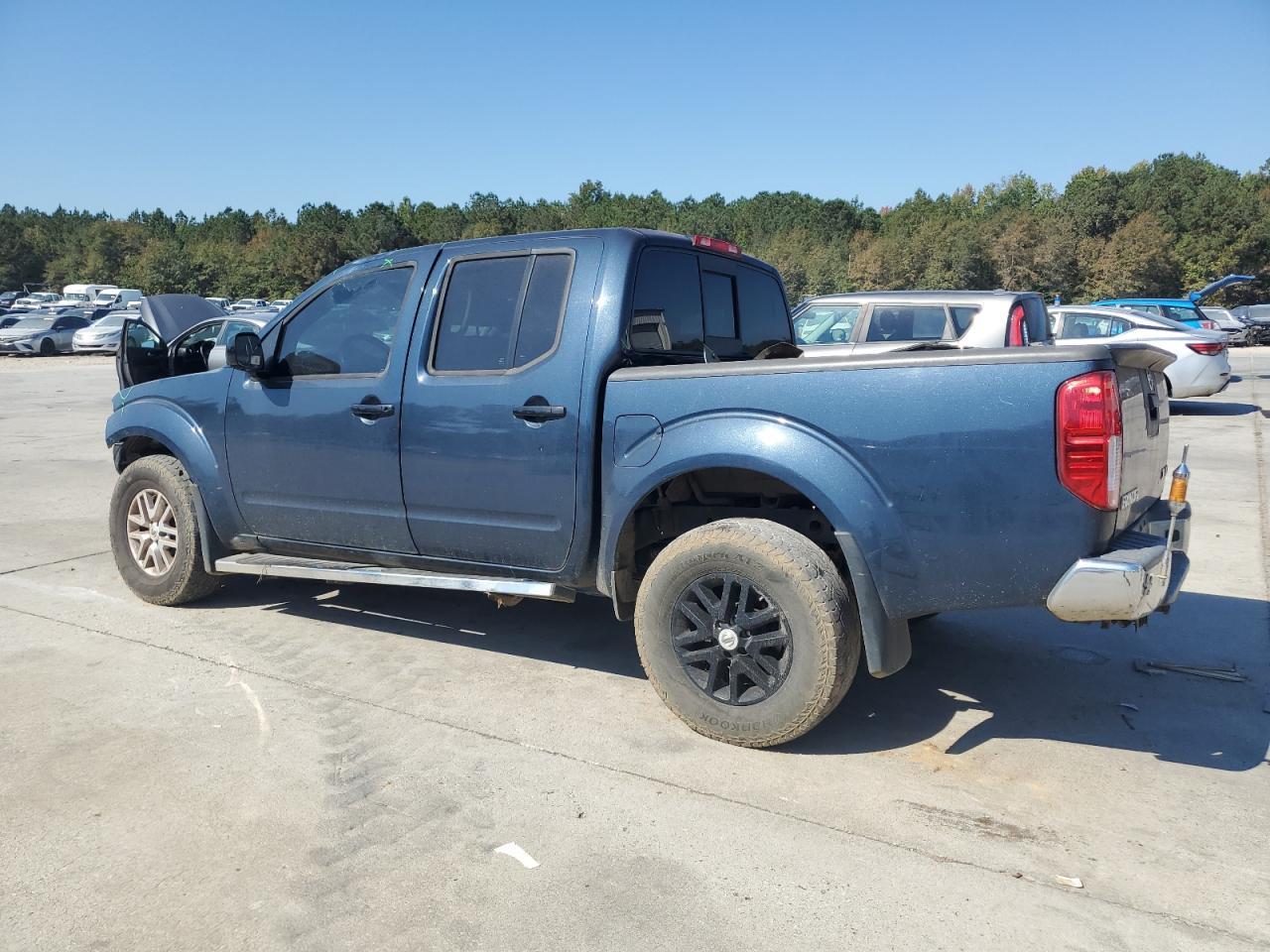 2019 Nissan Frontier S - Image 2
