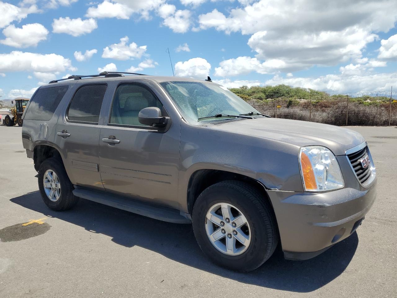 2013 GMC Yukon Sle - Image 4