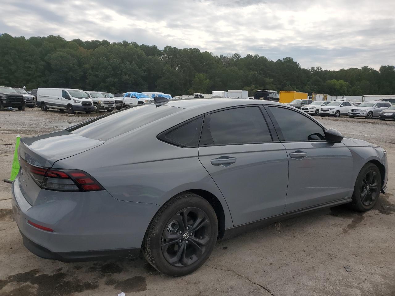 2025 Honda Accord Se - Image 3