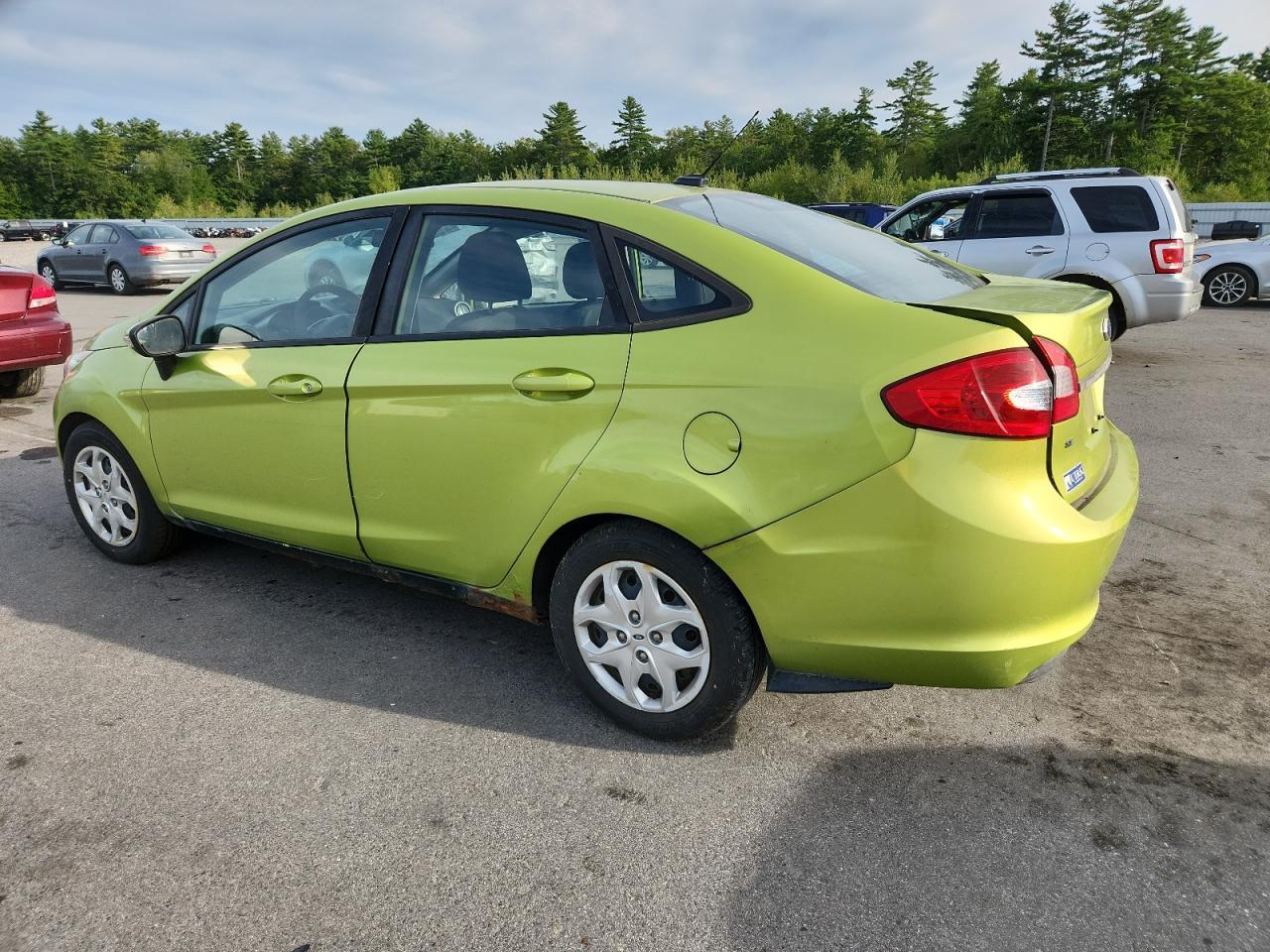 2013 Ford Fiesta Se - Фото 2