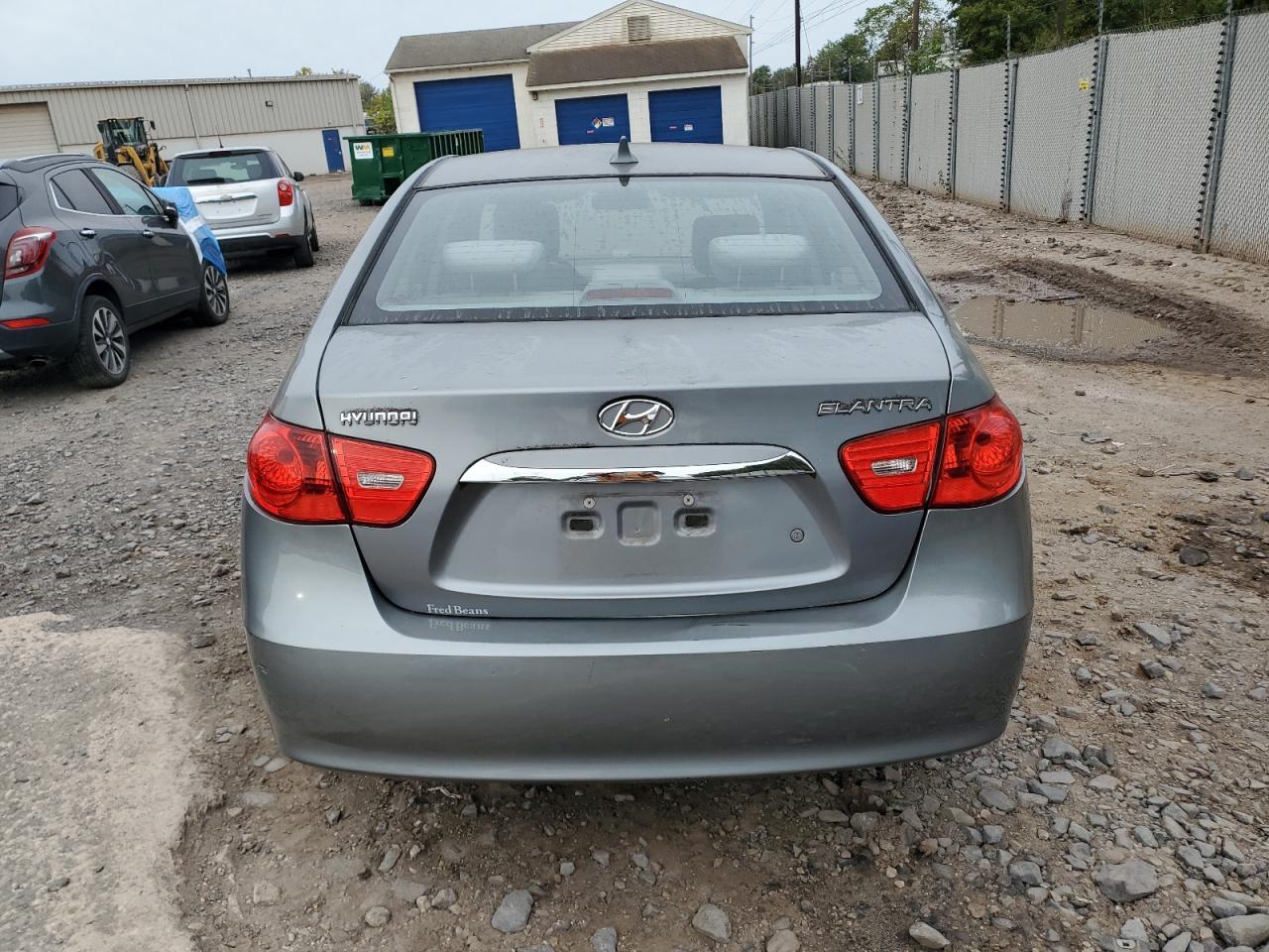 2010 Hyundai Elantra - Фото 6