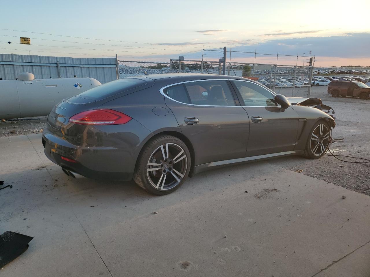 2014 Porsche Panamera 4S Executive - Фото 3
