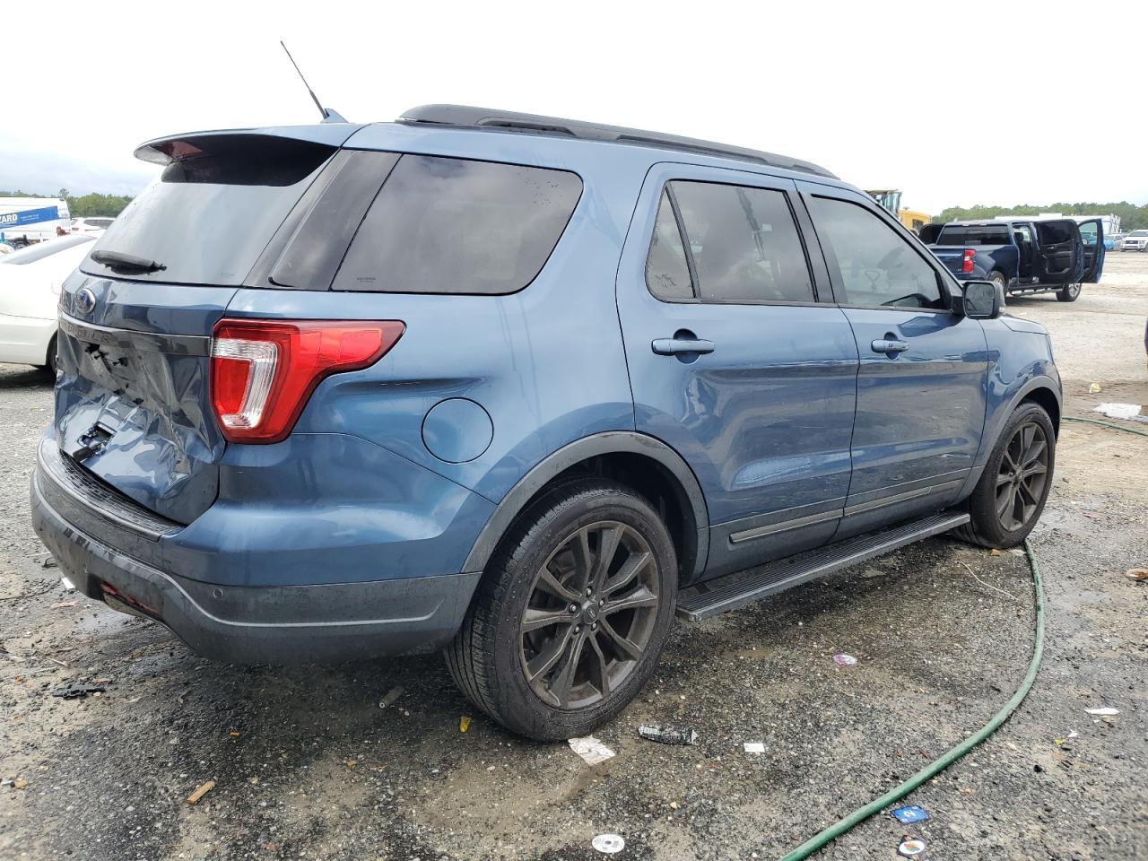 2018 Ford Explorer Xlt - Фото 3