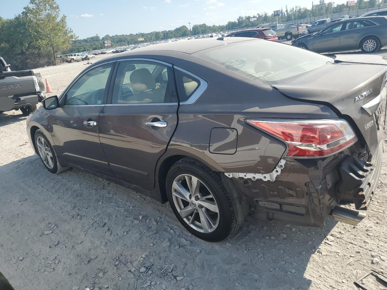 2015 Nissan Altima 2.5 - Фото 2