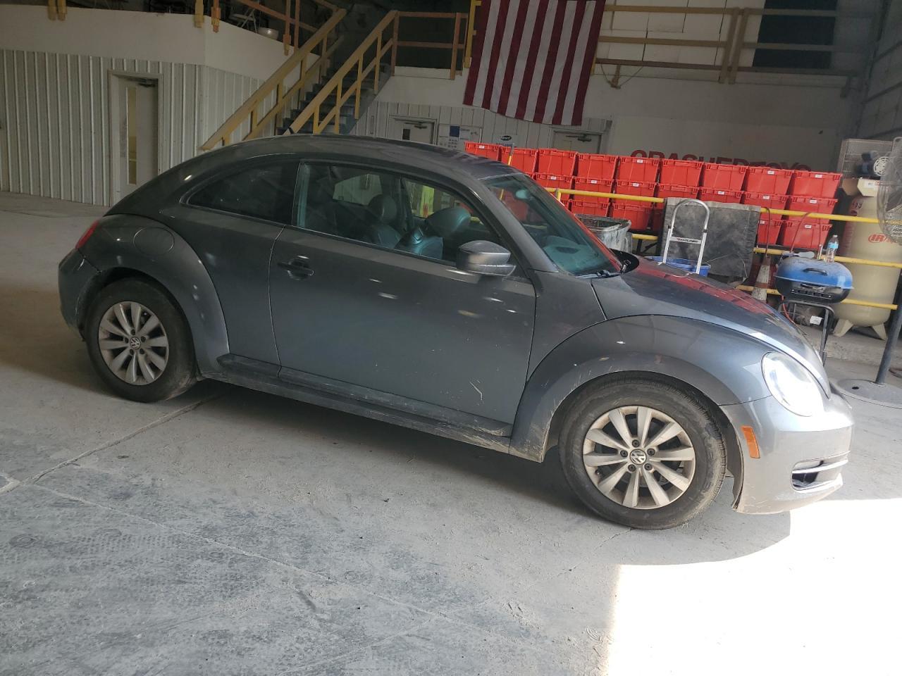 2016 Volkswagen Beetle 1.8T - Фото 4