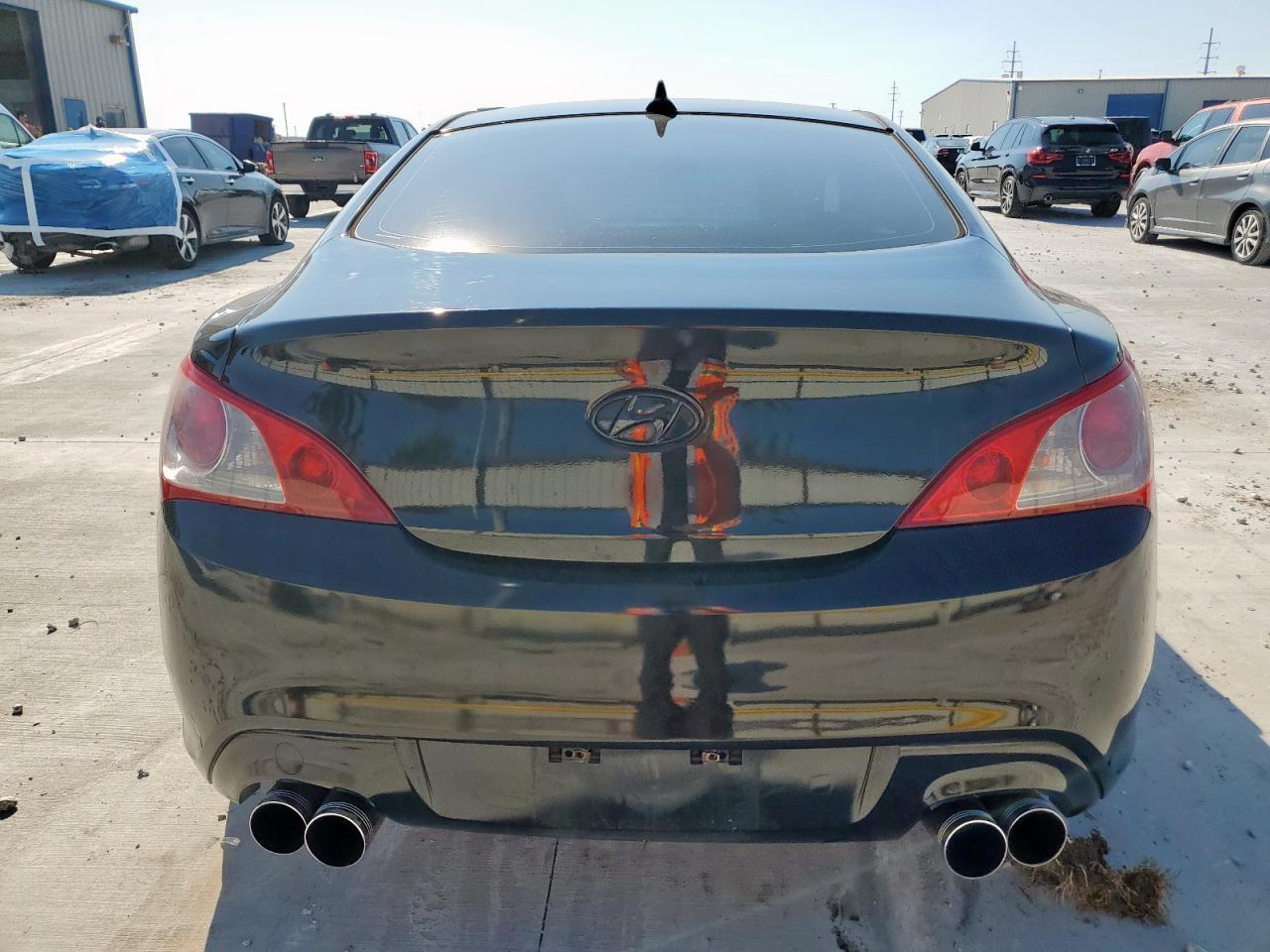2010 Hyundai Genesis Coupe 2.0T - Фото 6