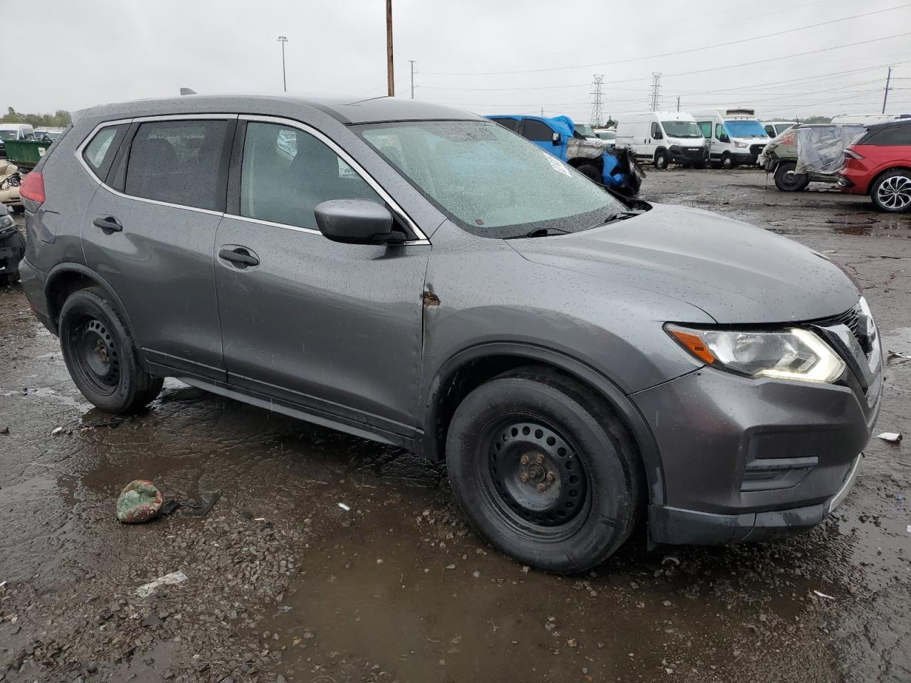 2017 Nissan Rogue S - Image 4