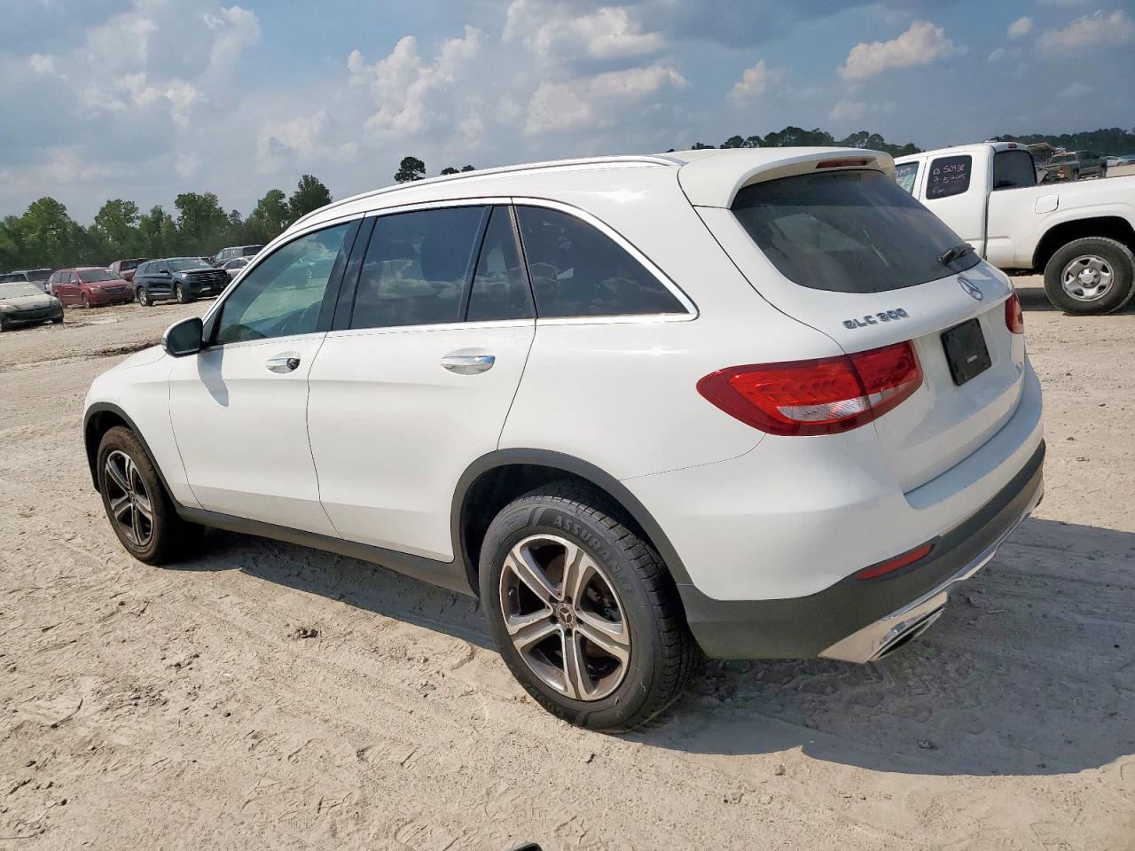 2019 Mercedes-Benz Glc 300 - Фото 2