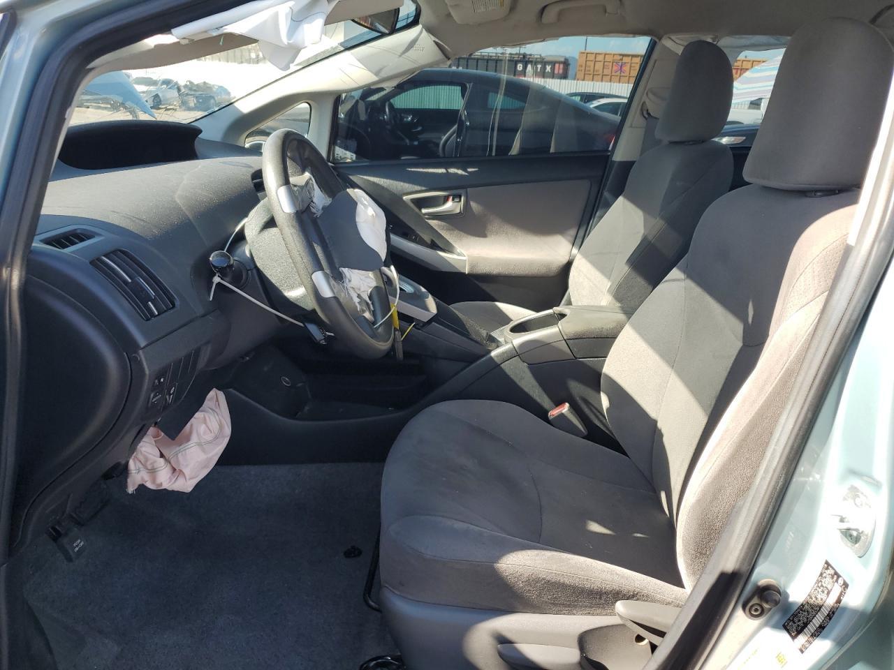 2015 Toyota Prius - Image 7