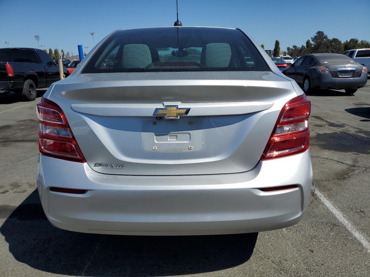 2017 Chevrolet Sonic Ls - Фото 6