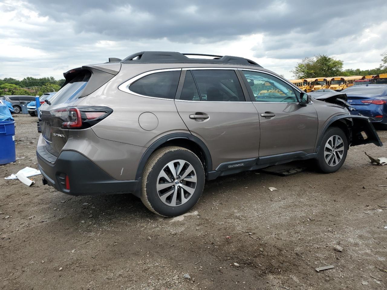 2022 Subaru Outback Premium - Фото 3