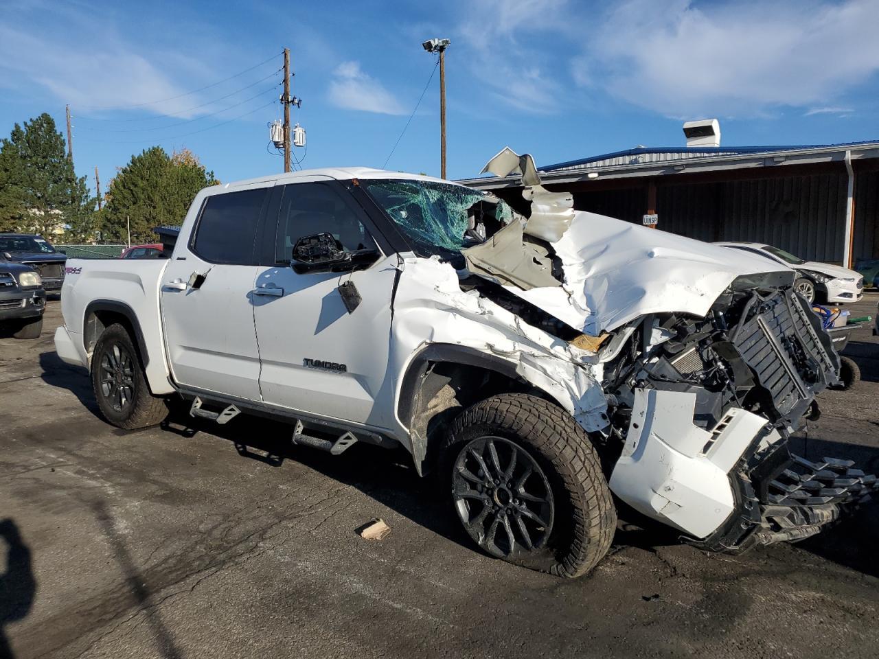 2024 Toyota Tundra Crewmax Limited - Image 4