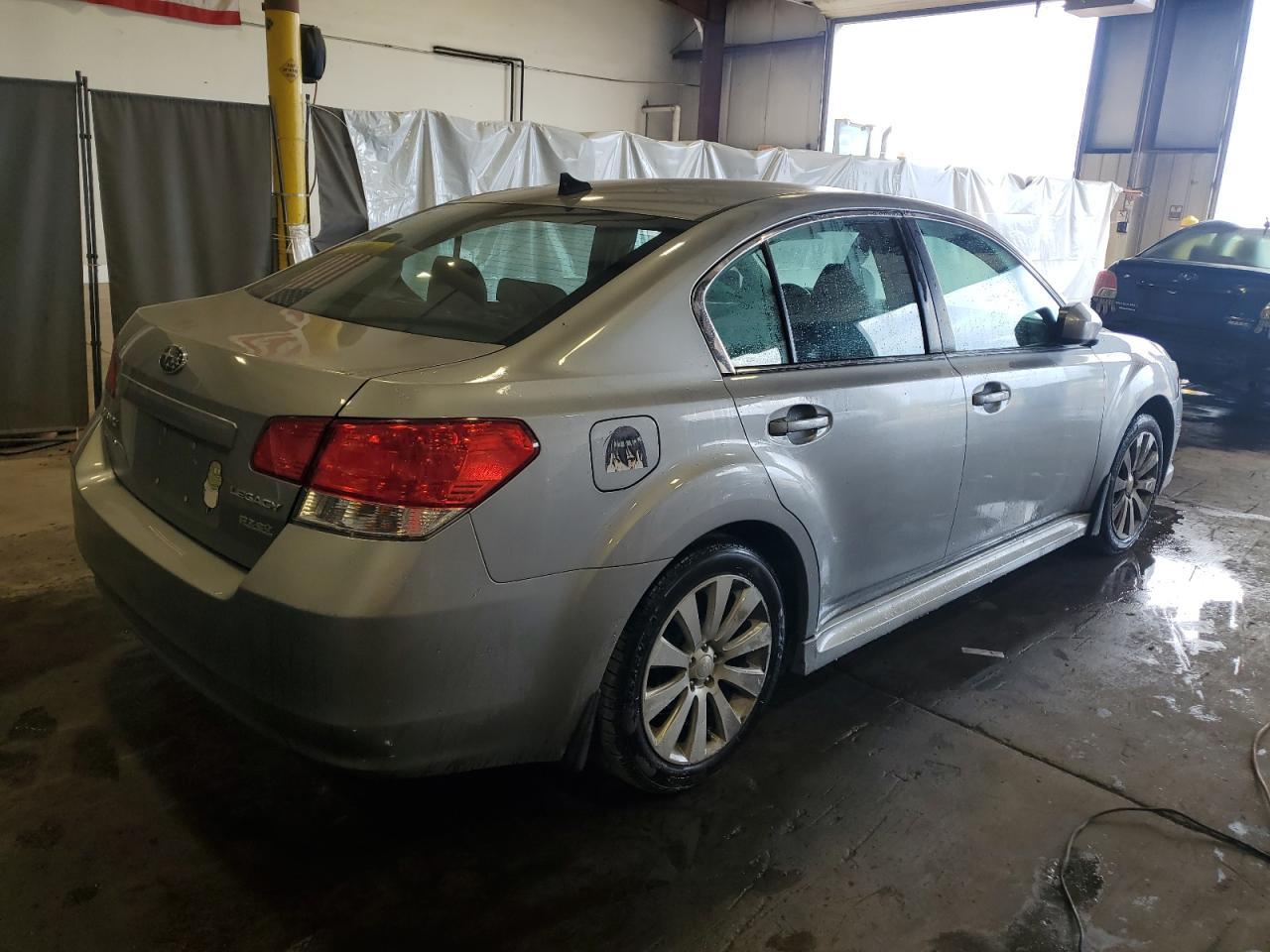 2011 Subaru Legacy 2.5I Limited - Image 3