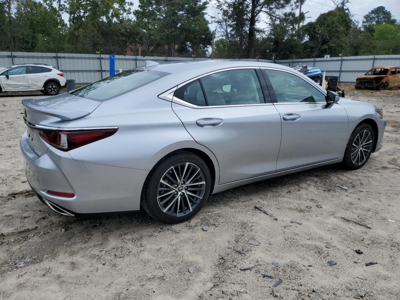 2024 Lexus Es 350 Base - Image 3