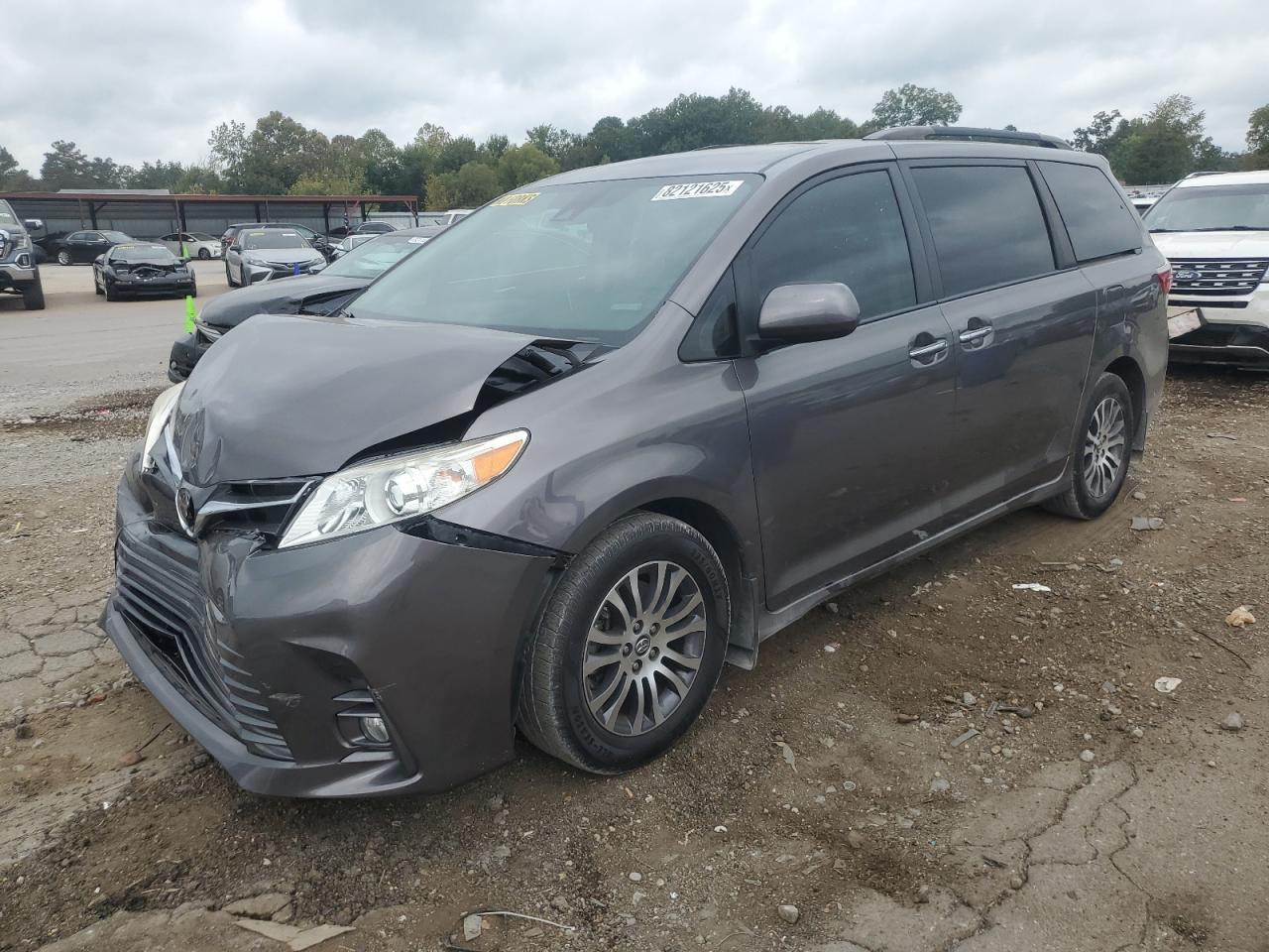 2019 Toyota Sienna Xle