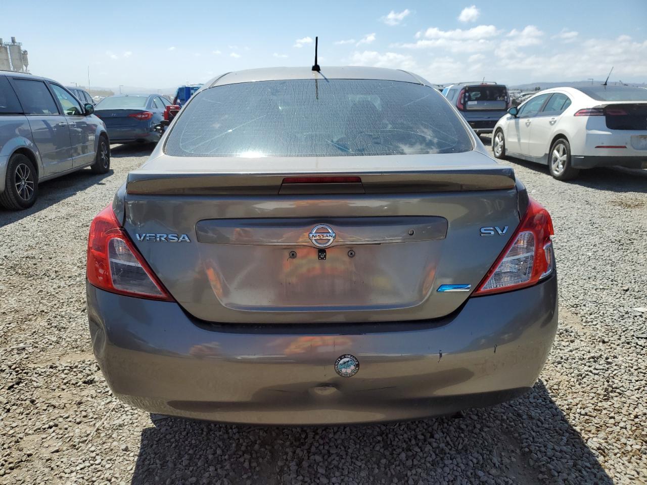 2013 Nissan Versa S - Фото 6