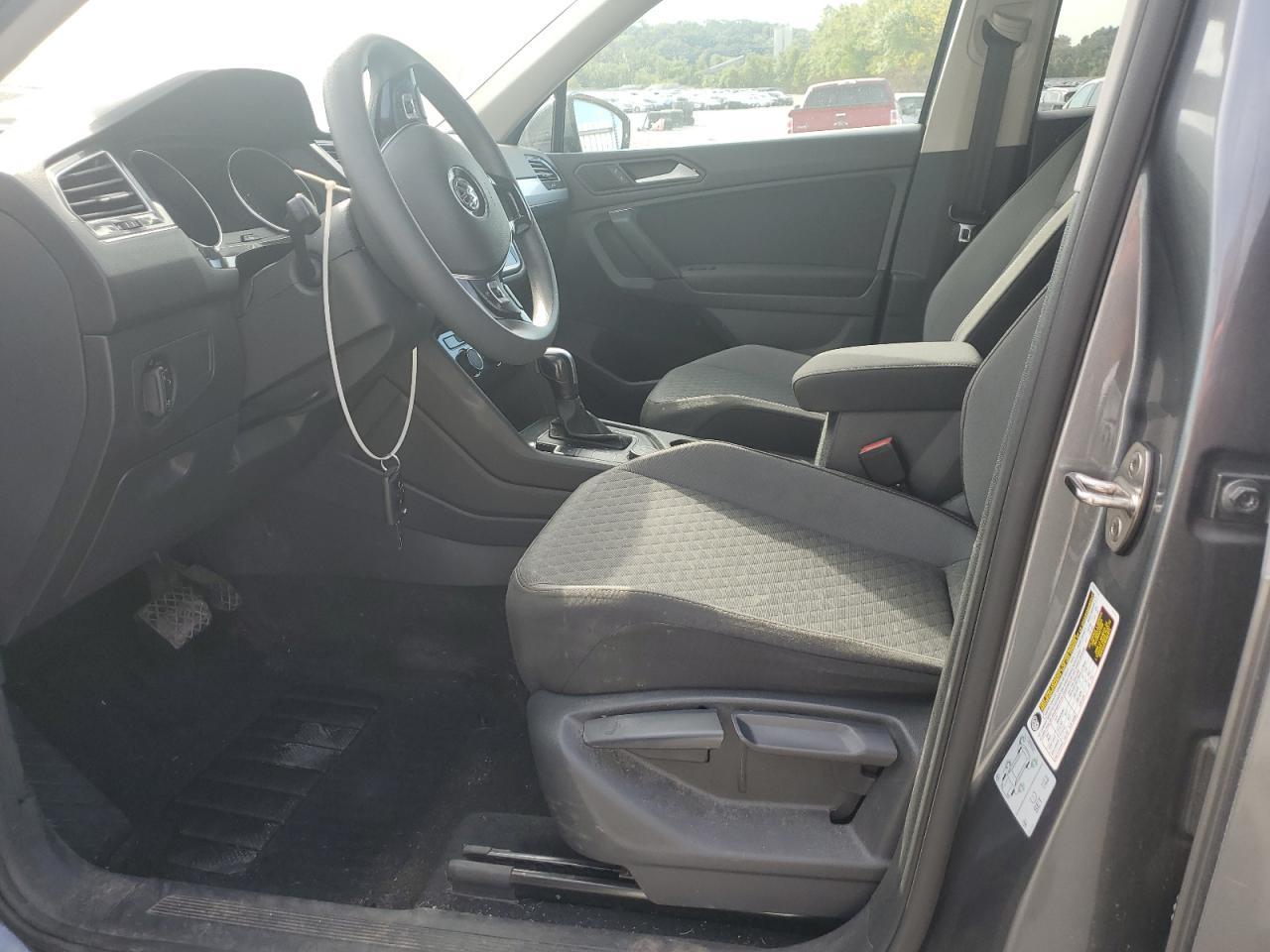 2019 Volkswagen Tiguan S - Image 7