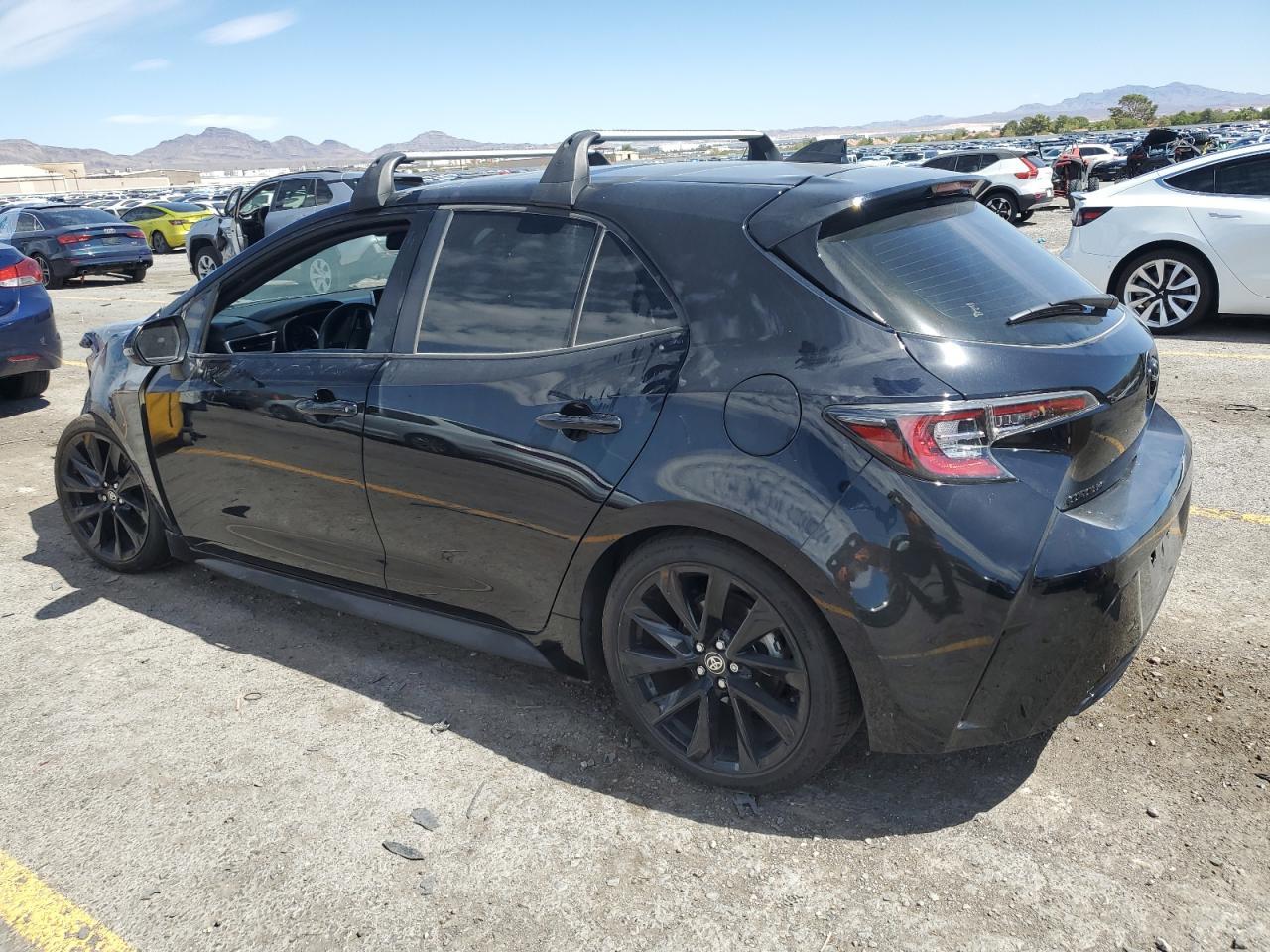 2022 Toyota Corolla Se - Фото 2