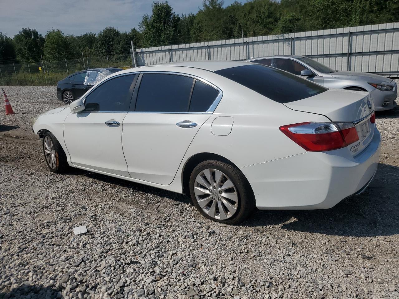 2015 Honda Accord Ex - Image 2