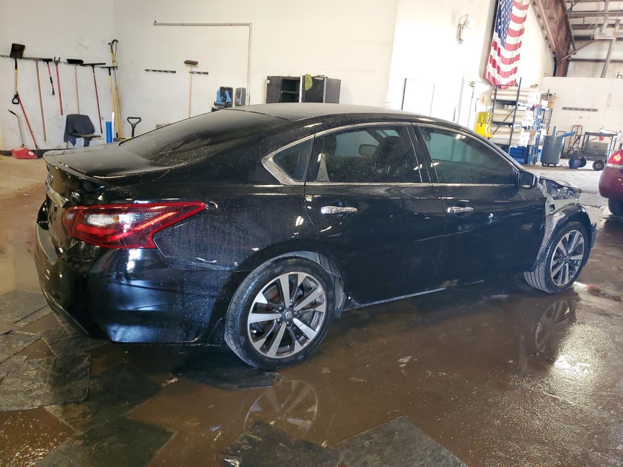 2017 Nissan Altima 2.5 - Фото 3