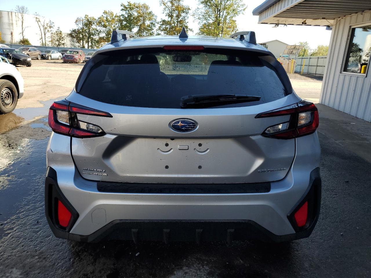 2025 Subaru Crosstrek Premium - Фото 6