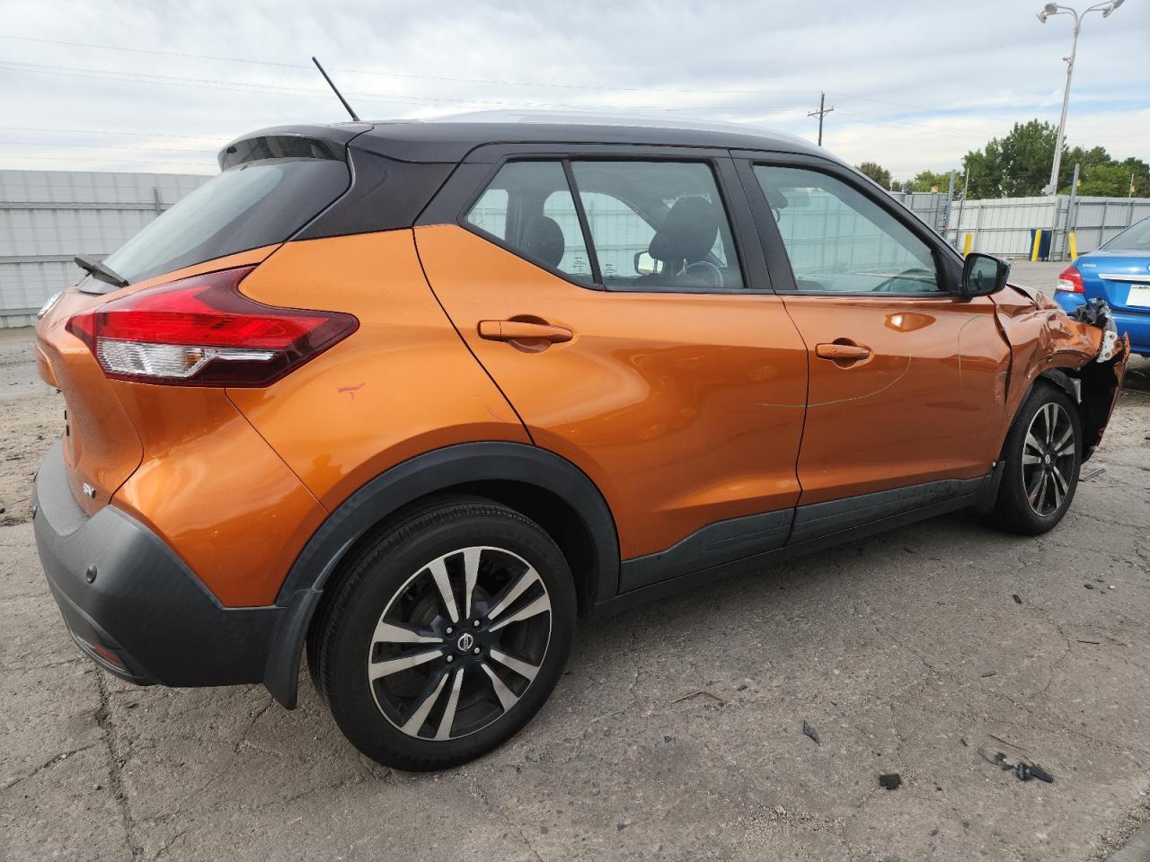 2020 Nissan Kicks Sv - Image 3