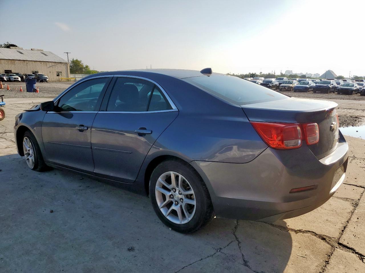 2014 Chevrolet Malibu 1Lt - Image 2