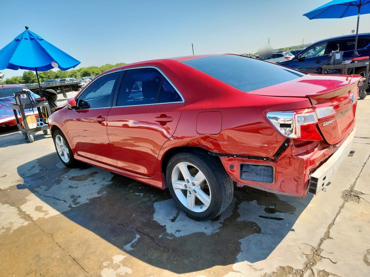 2012 Toyota Camry Base - Фото 2