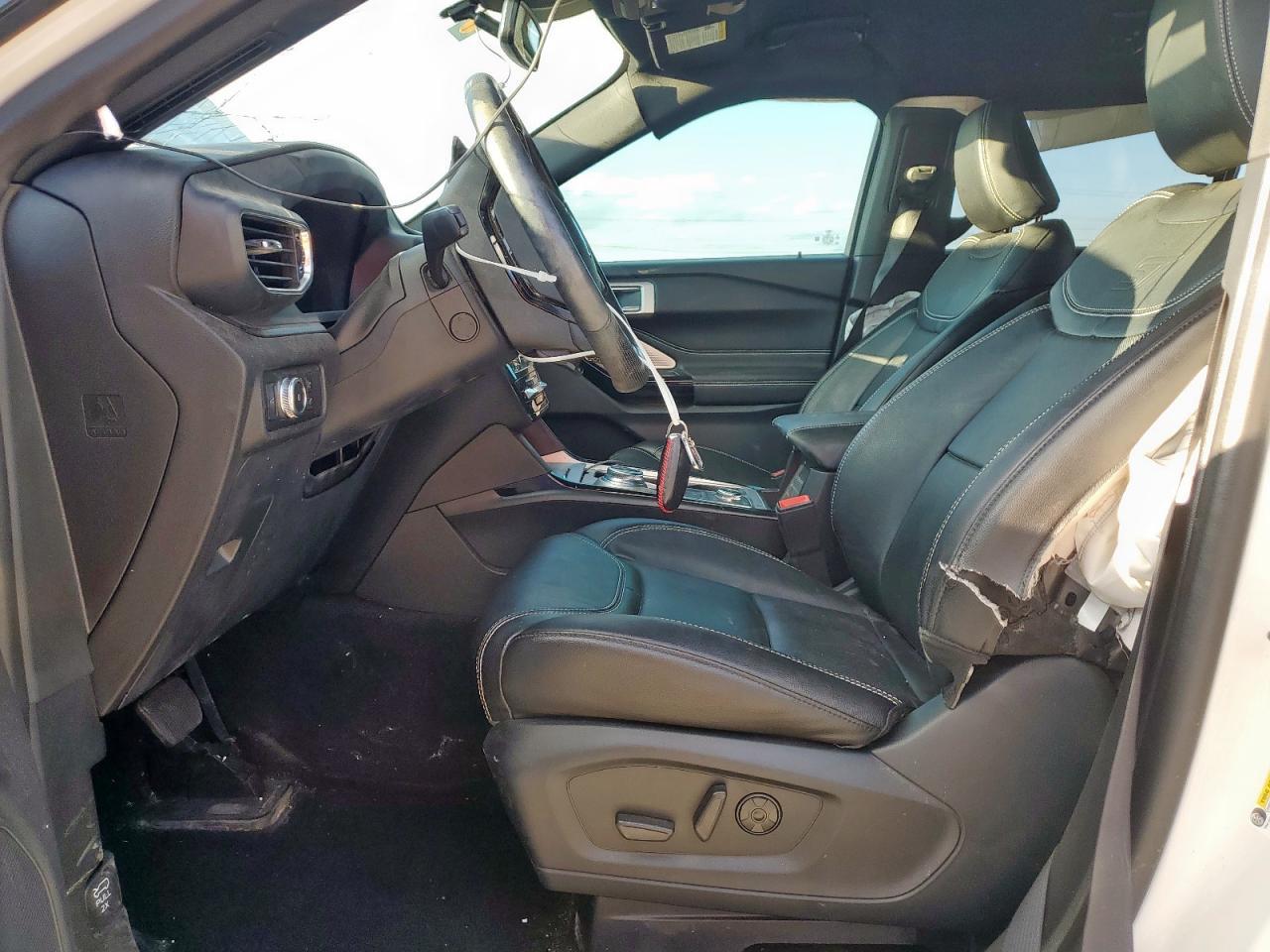 2021 Ford Explorer St - Image 7