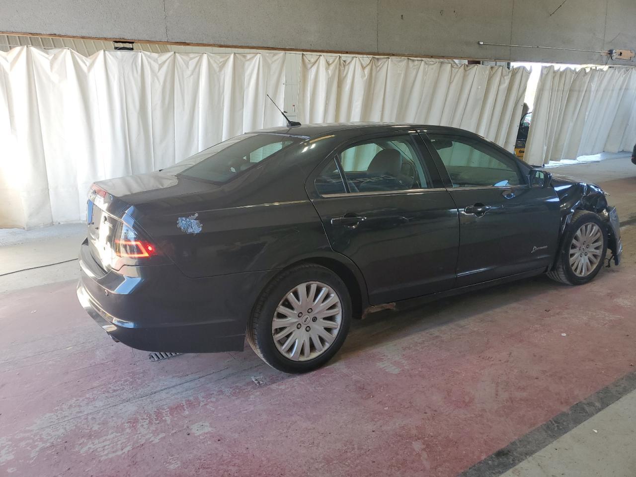 2010 Ford Fusion Hybrid - Image 3
