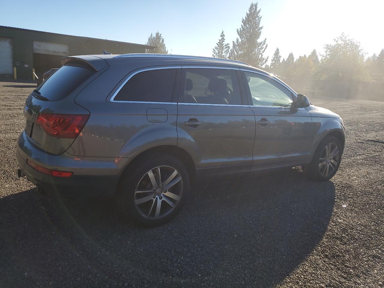2013 Audi Q7 Premium Plus - Image 3