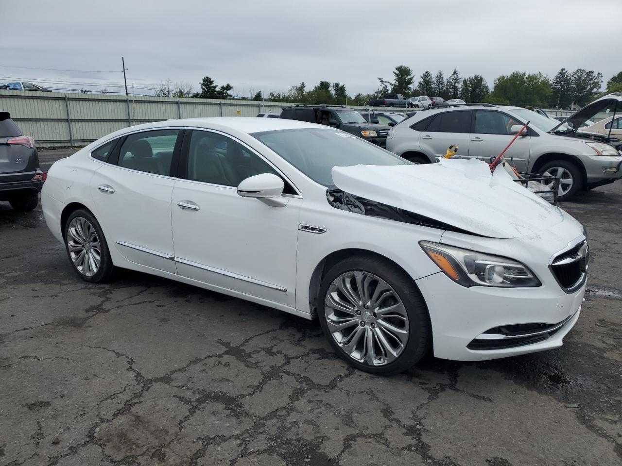 2017 Buick Lacrosse Preferred - Фото 4