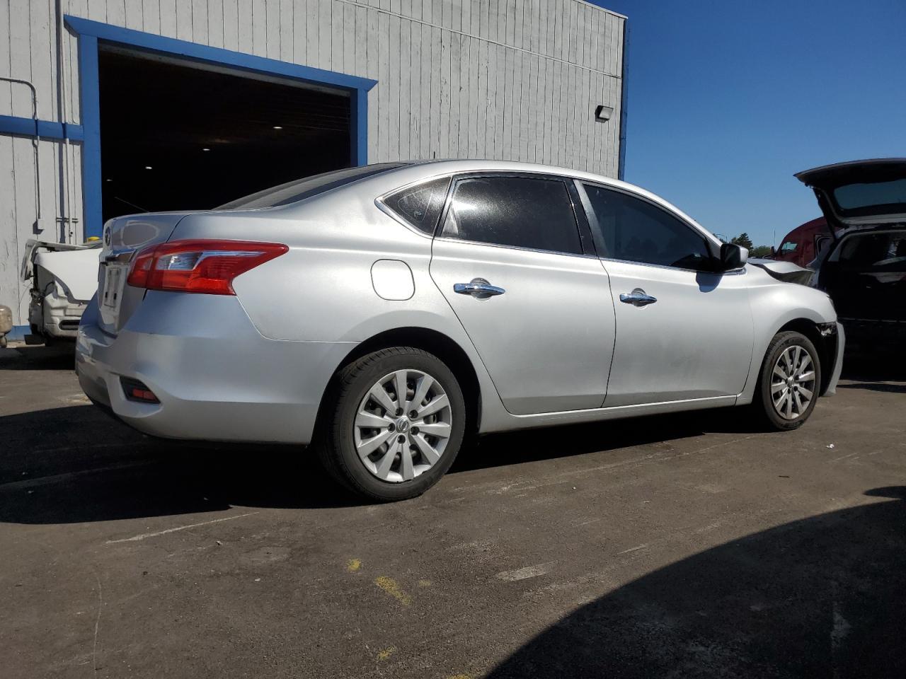 2018 Nissan Sentra S - Image 3