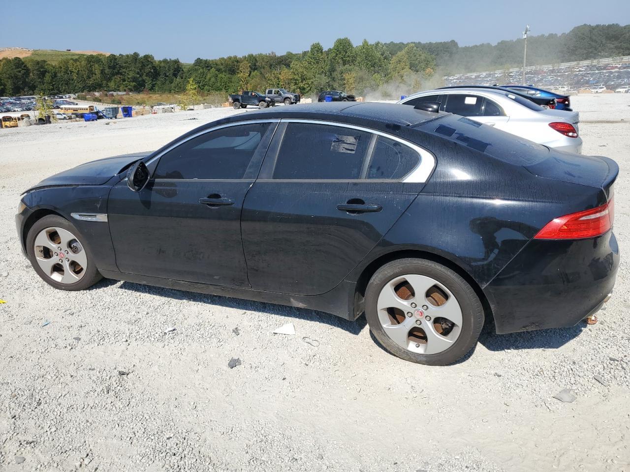 2018 Jaguar Xe - Image 2