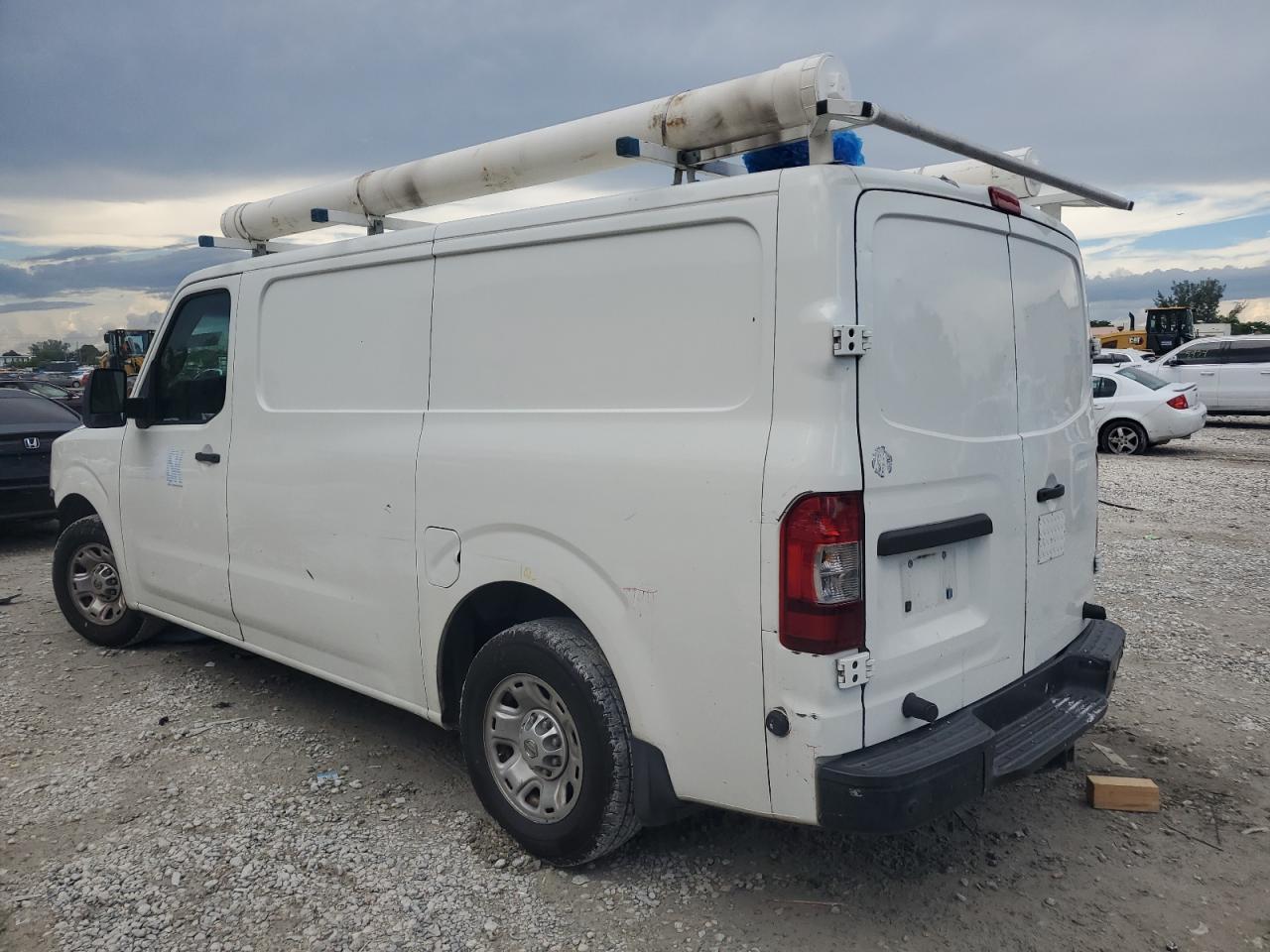 2015 Nissan Nv 1500 - Image 2