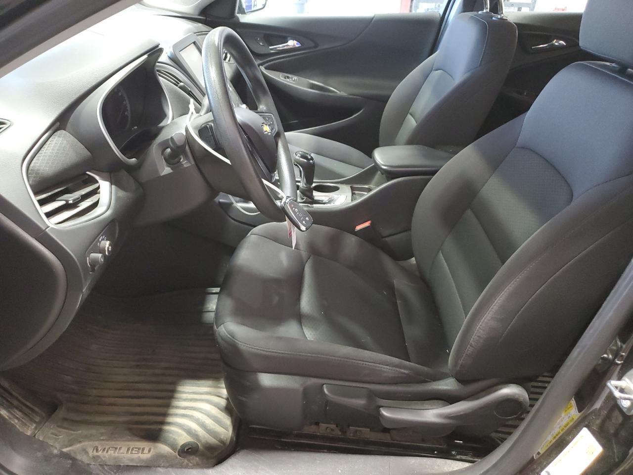 2017 Chevrolet Malibu Ls - Фото 7