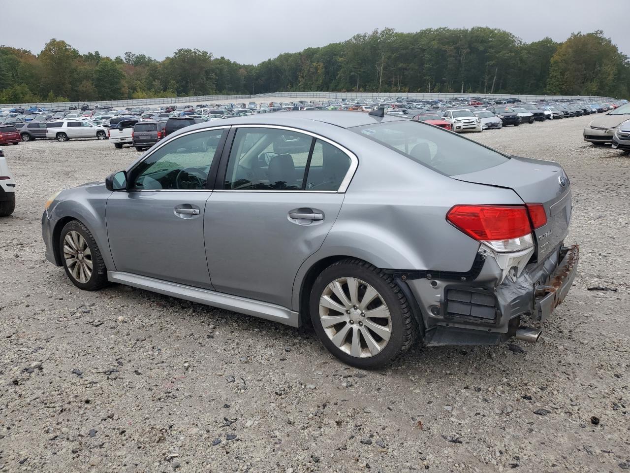 2011 Subaru Legacy 2.5I Limited - Image 2