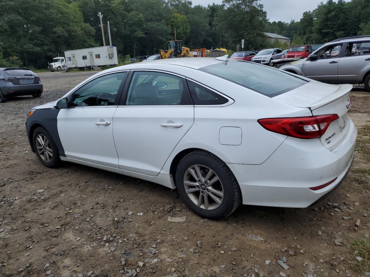 2017 Hyundai Sonata Se - Image 2