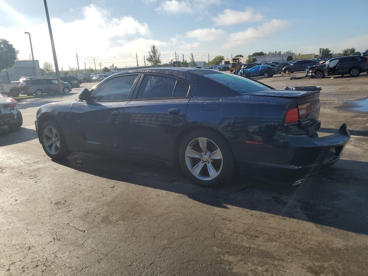 2013 Dodge Charger Sxt - Фото 2
