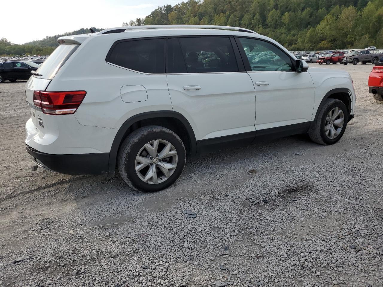 2019 Volkswagen Atlas S - Фото 3