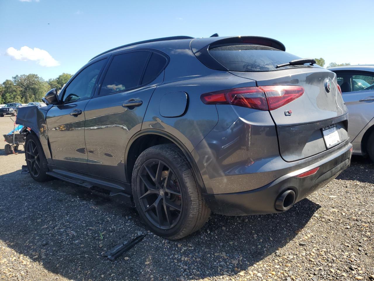 2019 Alfa Romeo Stelvio Ti - Image 2